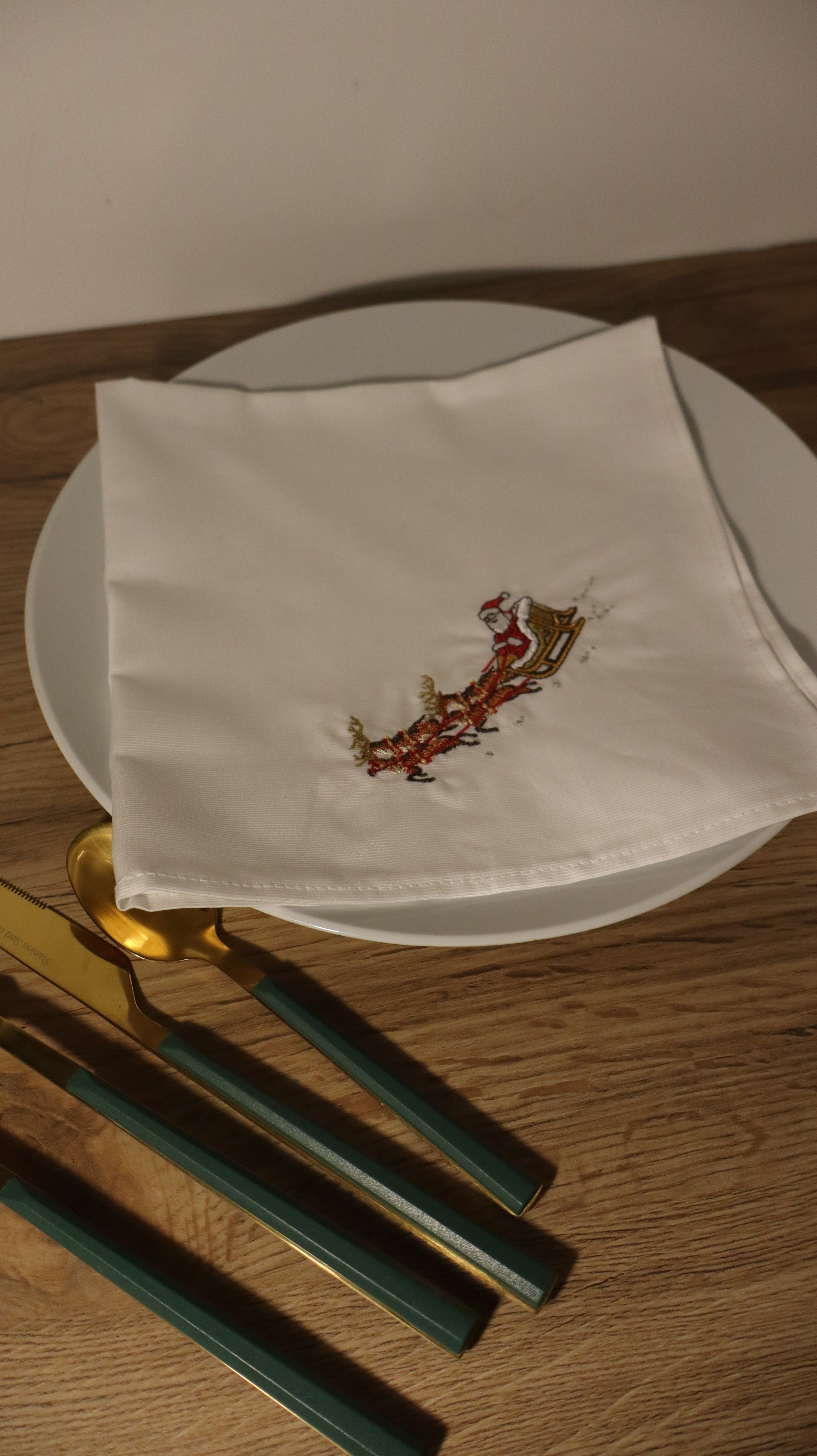 Serviette de table Père Noël et son traîneau