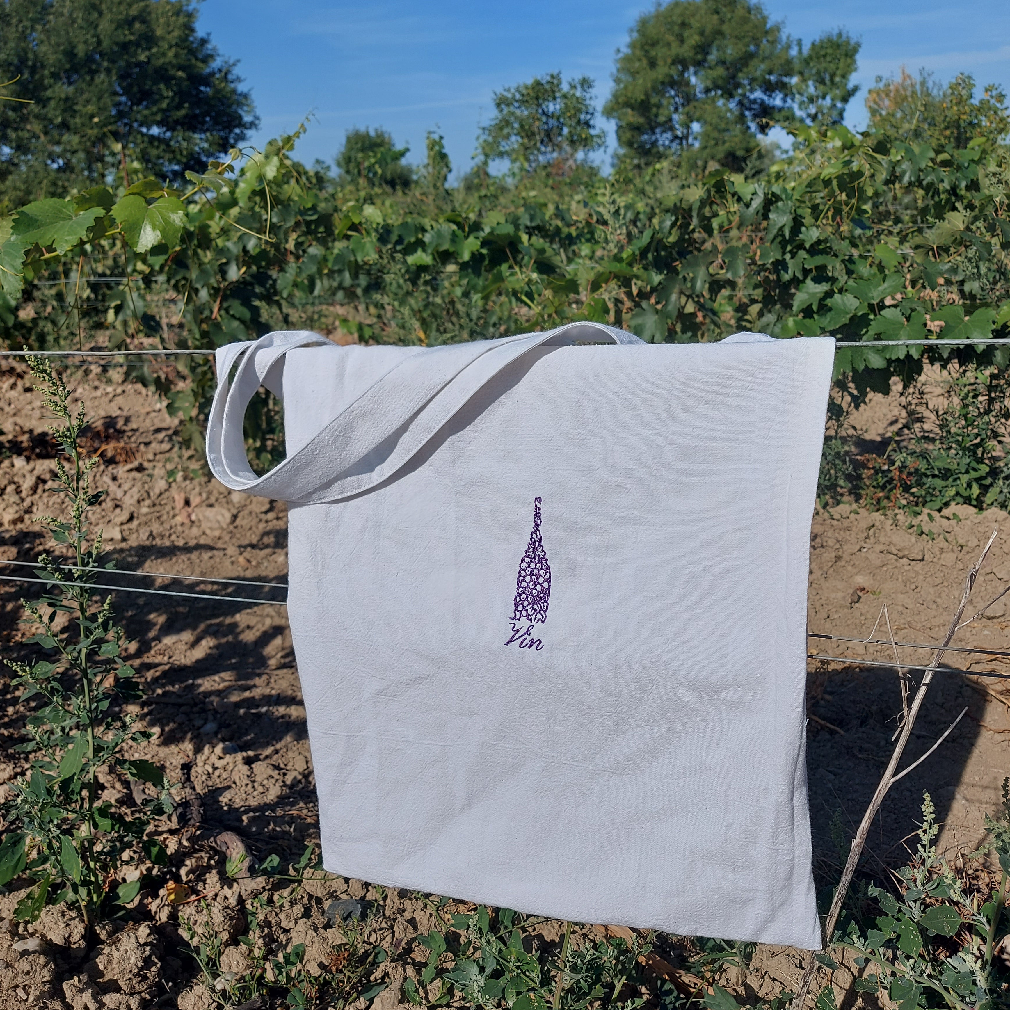 Tote bag