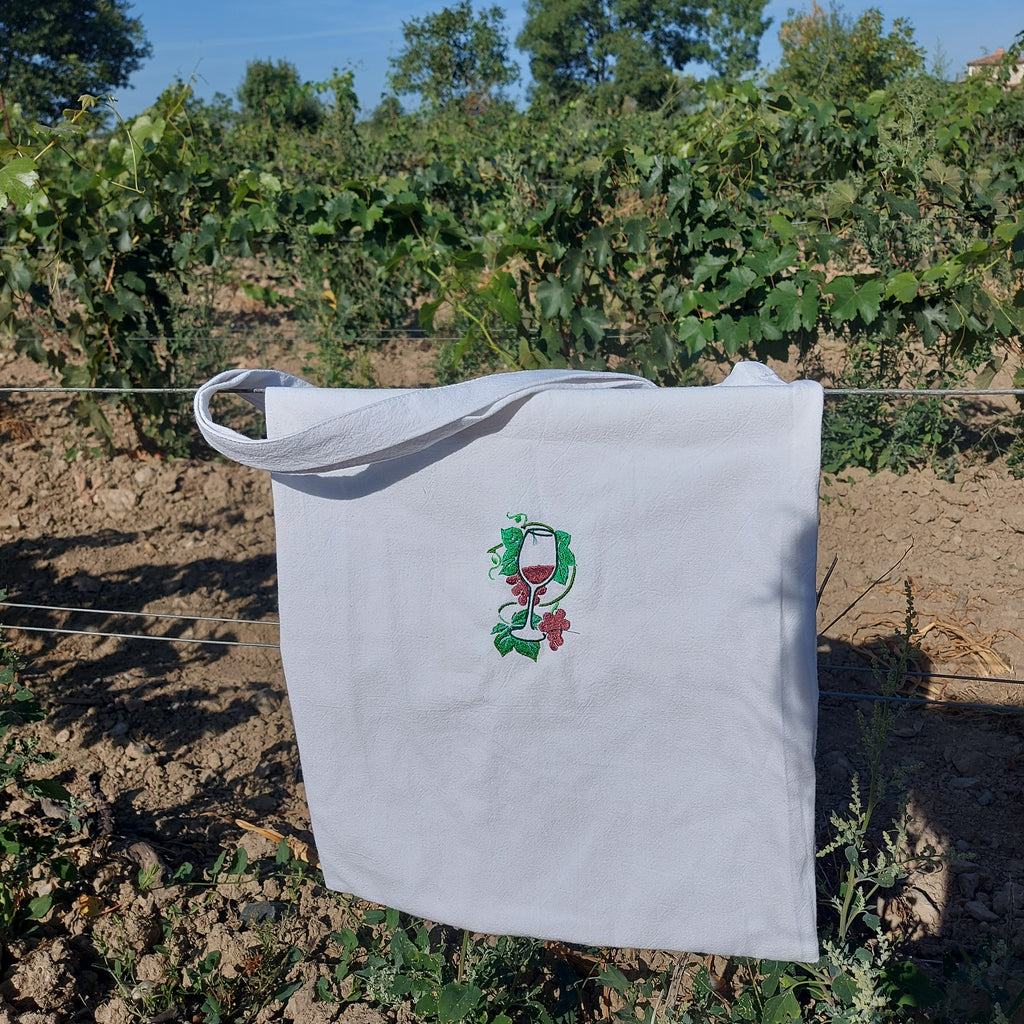 Tote bag