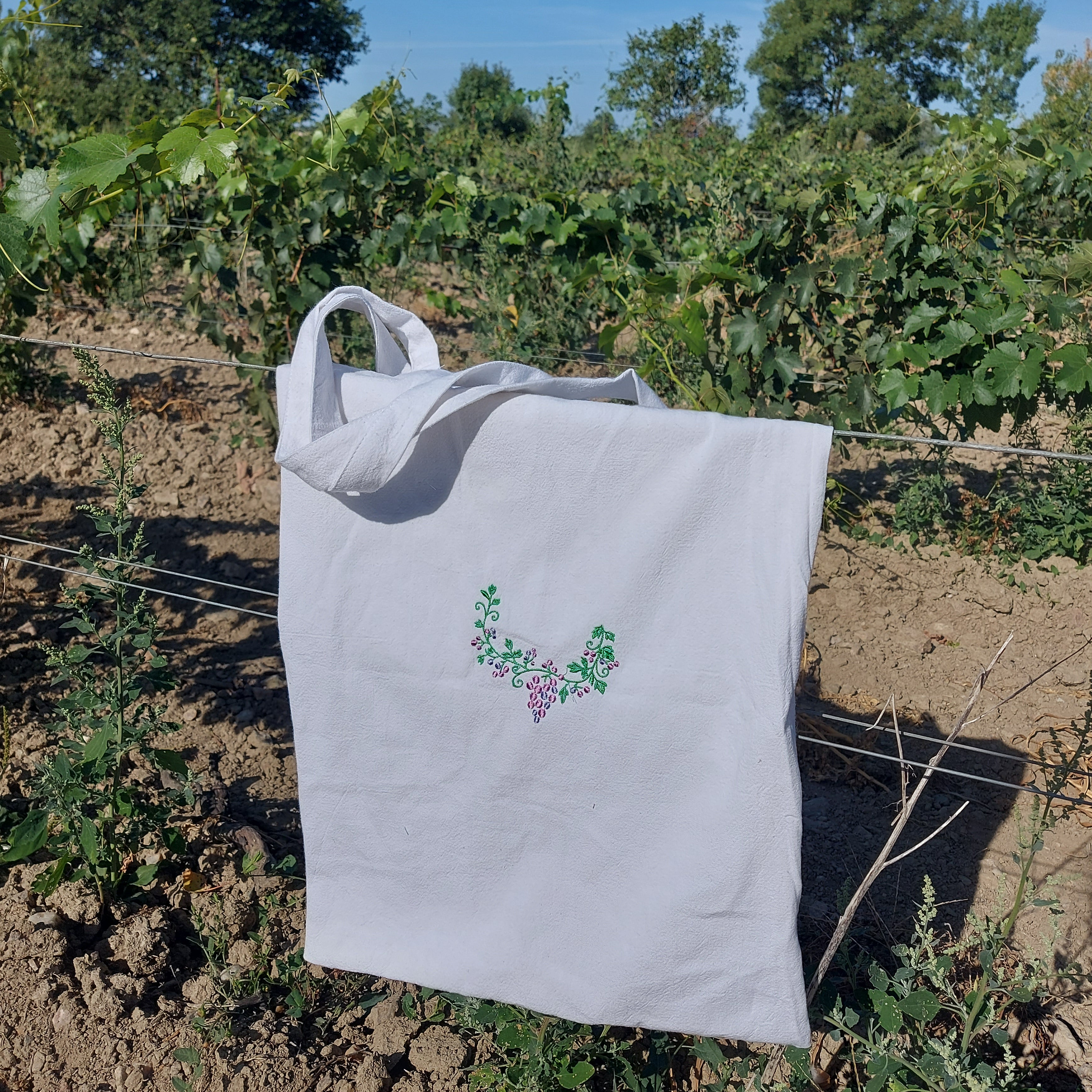 Tote bag